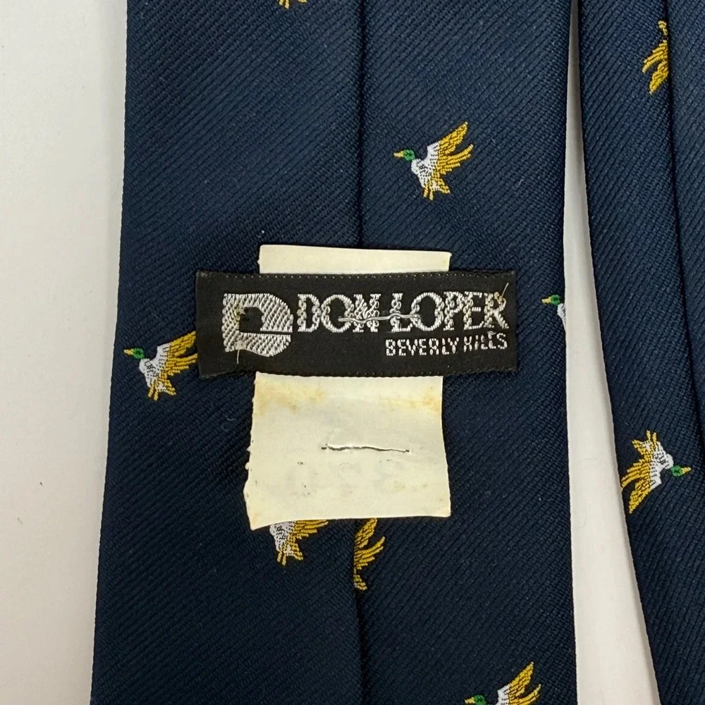 Don‎ Loper Beverly Hills Mens Navy Blue Mallard Duck Embroidered Vintage Necktie